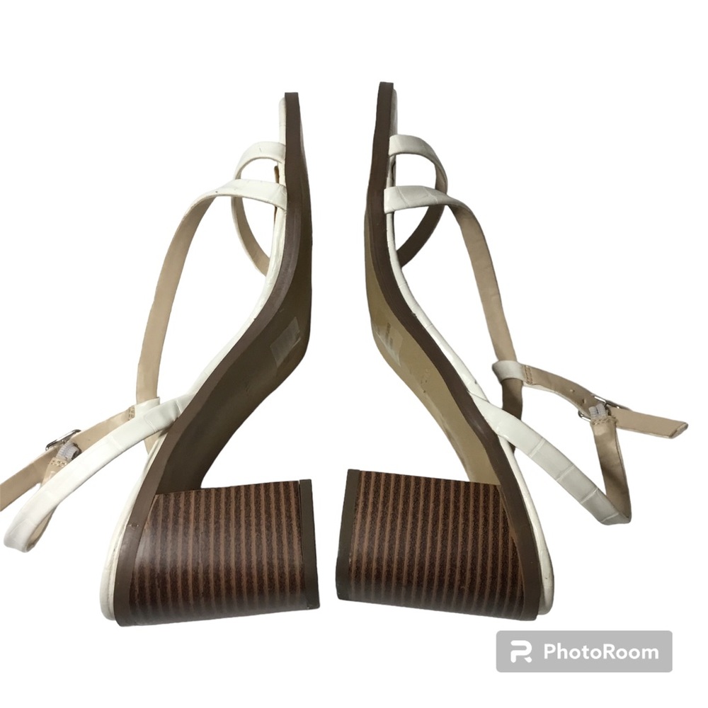 Halston Women’s White Fantasia Croc Embossed Block Heel Sandals Size 9 - Picture 4 of 8